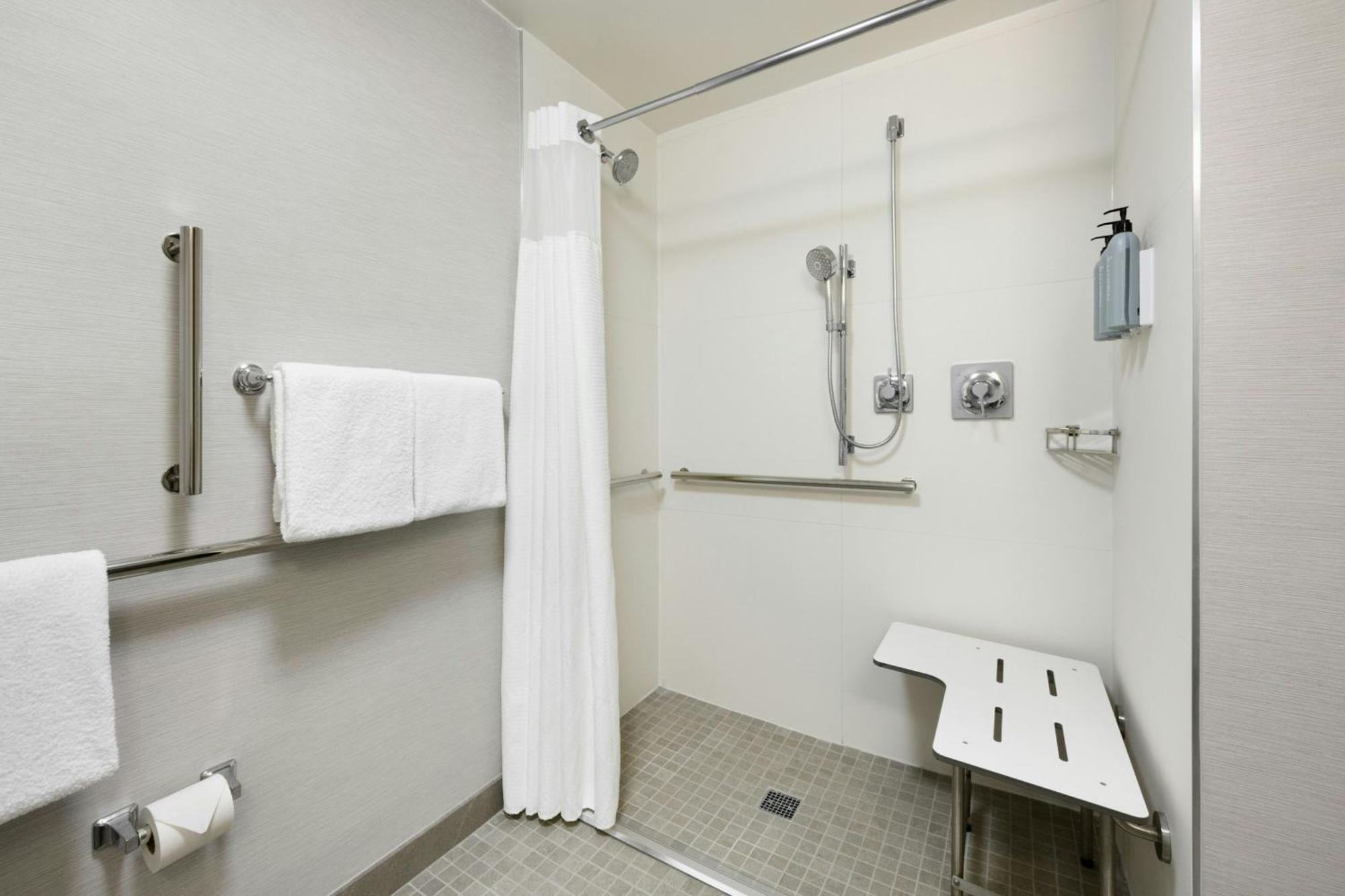 Courtyard By Marriott Atlanta Duluth/ Gwinnett Place Exterior photo